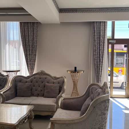 Regal Ballroom Caransebeş エクステリア 写真