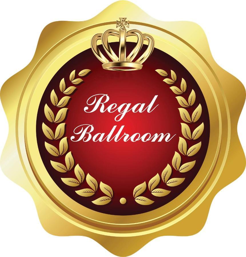 Regal Ballroom Caransebeş エクステリア 写真